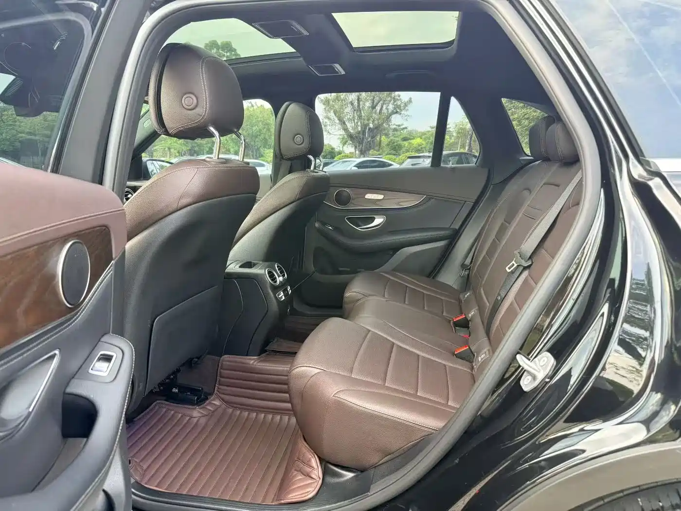 Mercedes-Benz GLC 2020 Facelift GLC 300 L 4MATIC Dynamic фото 9