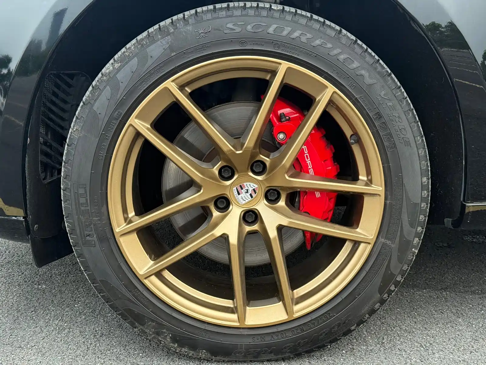 Photo 8 - Porsche Macan