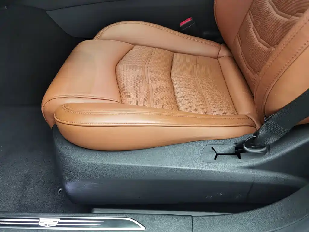Фото 20 - Cadillac CT6
