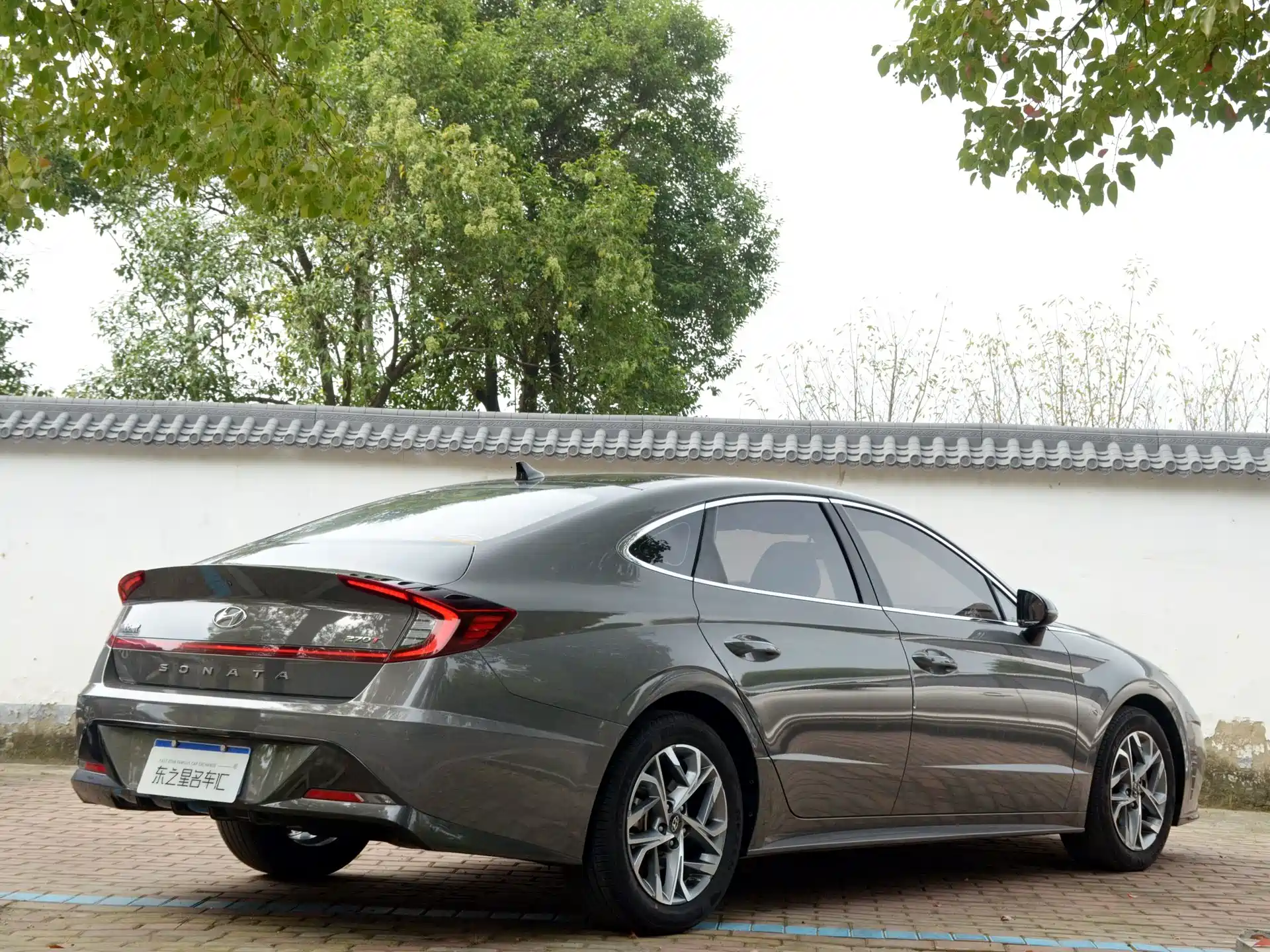 صورة 4 - Hyundai Sonata