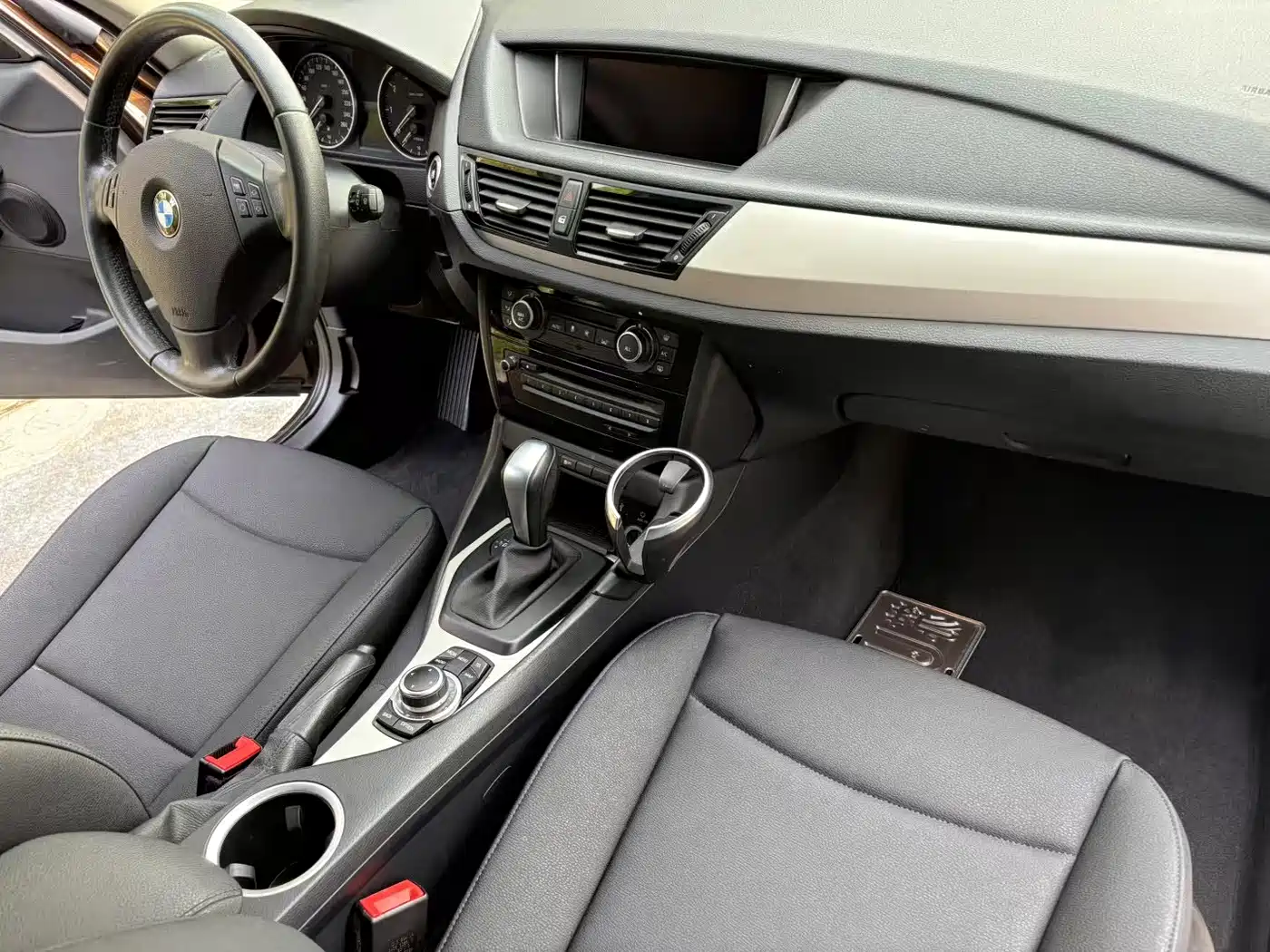 BMW X1 2012 2012 sDrive20i Leading Model
