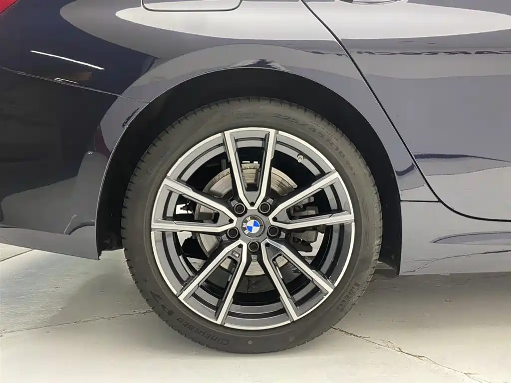BMW 3-SERIES