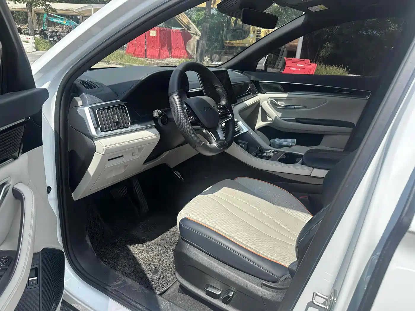 BYD Song PLUS PHEV 2023 Champion Edition DM-i 110KM Flagship PLUS фото 7