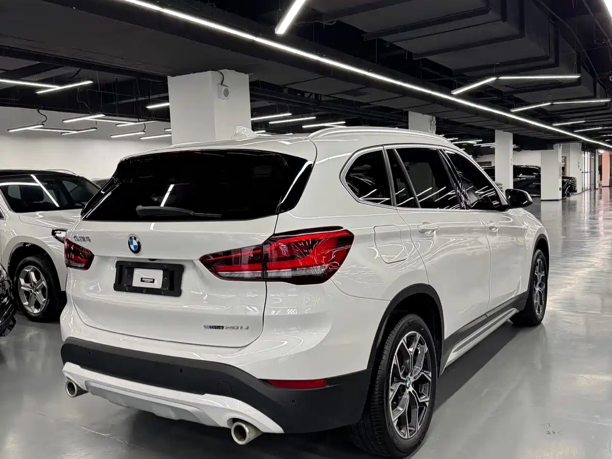 BMW X1 2022 sDrive20Li Premium фото 4