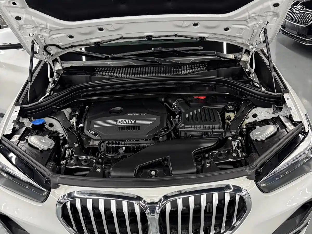 BMW X1 2022 sDrive20Li Premium фото 18