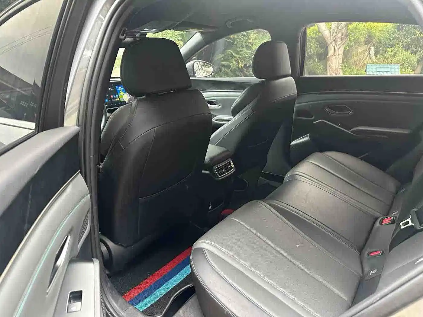 BYD Qin L 2024 DM-i 80KM Leading Edition фото 4