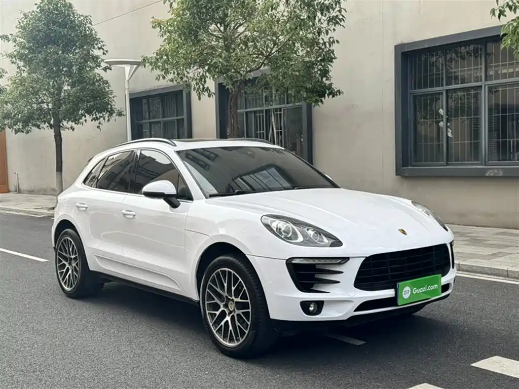 Porsche Macan 2017 Macan 2.0T фото 14