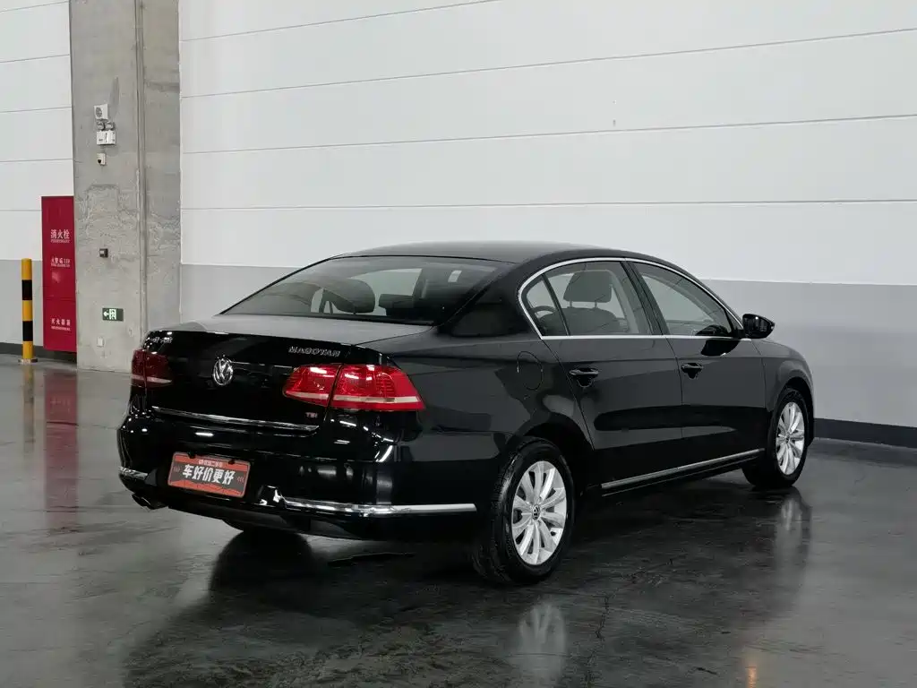Фото 2 - Volkswagen Magotan