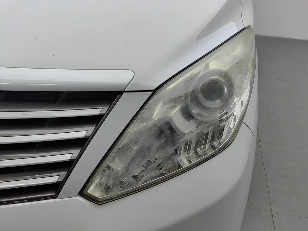 Dongfeng Fengxing Fengxing CM7 2015 2014 2.4L Manual Business Edition