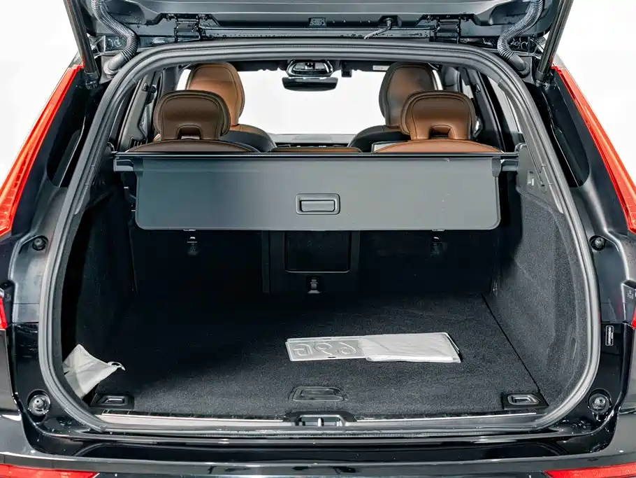 Photo 22 - Volvo XC60