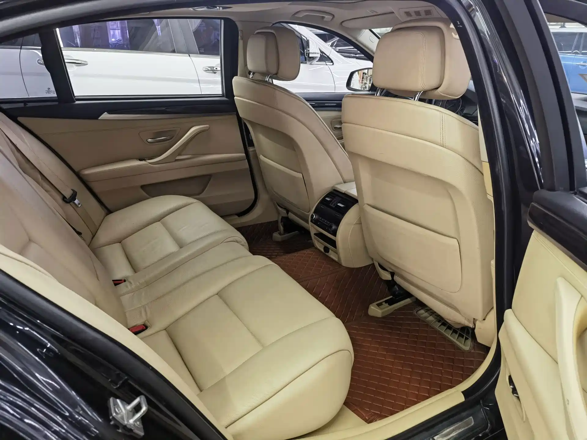 Photo 10 - BMW 5 Series