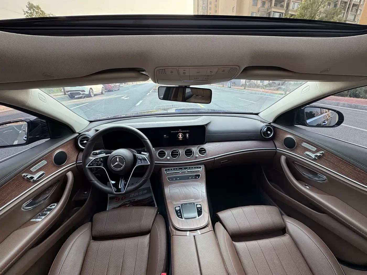 Mercedes-Benz E-Class 2023 E 300 L Fashion фото 4