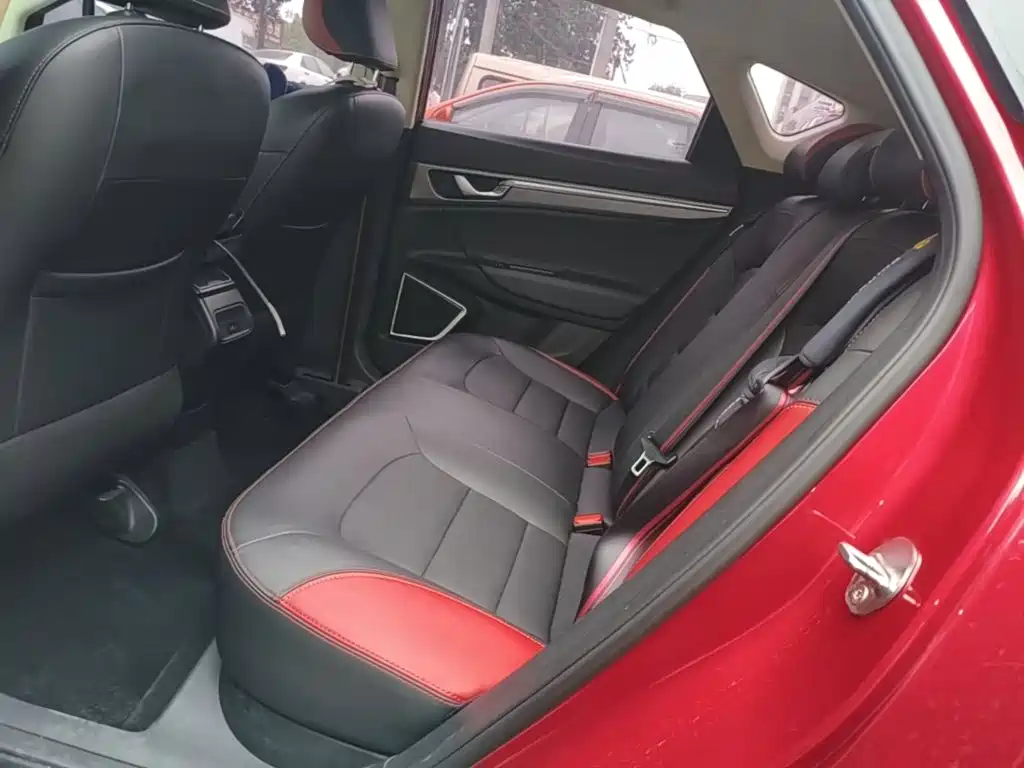 Photo 17 - Geely Emgrand GS