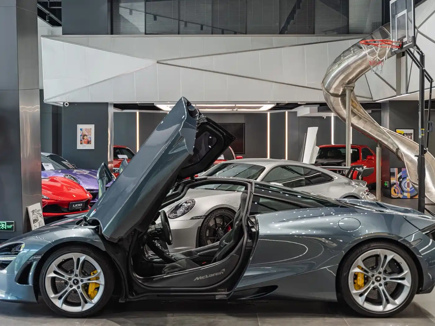 McLaren 720S 2019 4.0T Coupe фото 8