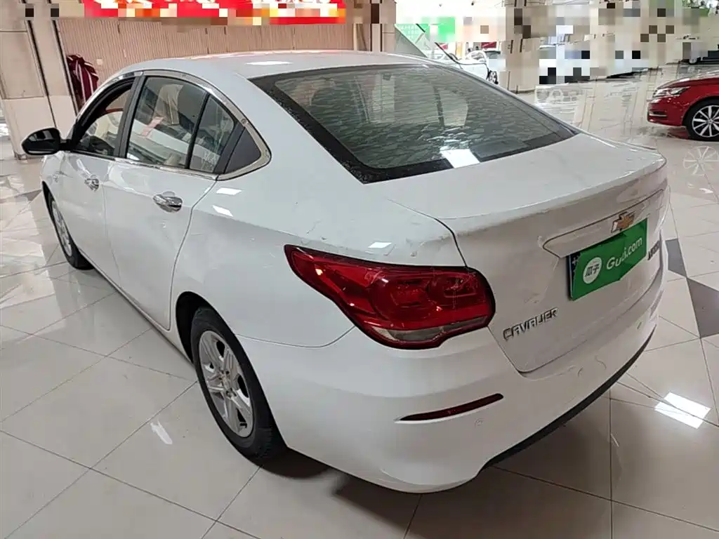 Chevrolet Cavalier 2016 1.5L Manual Enjoyment Edition фото 5