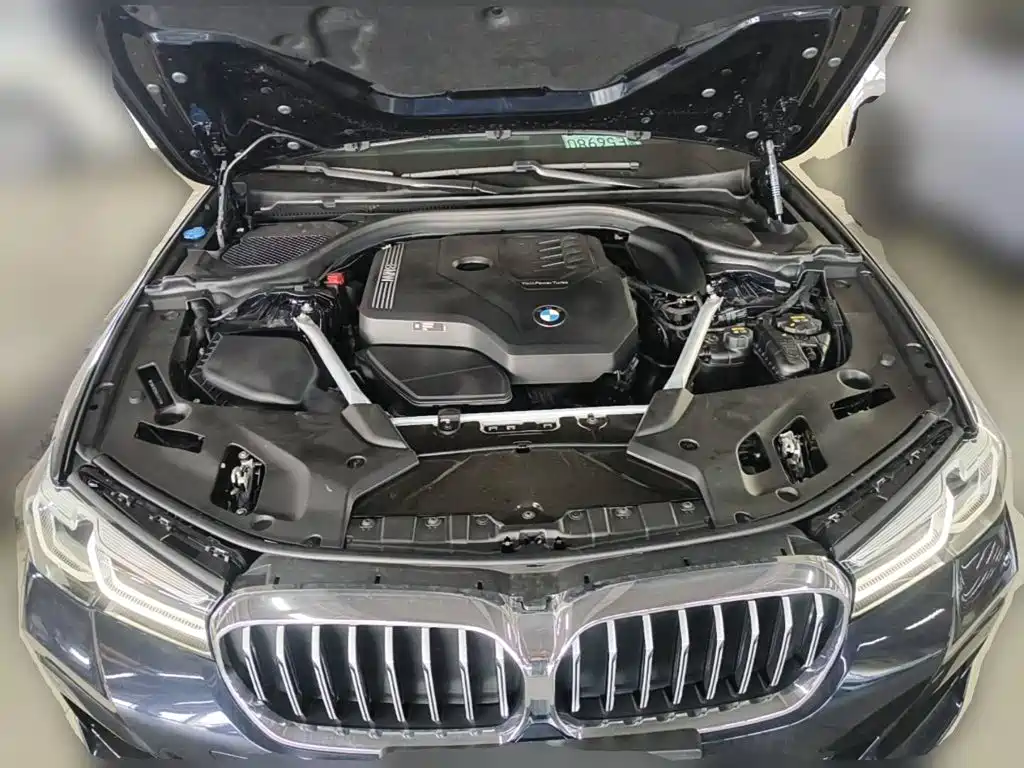 BMW 5 Series, миниатюра 9