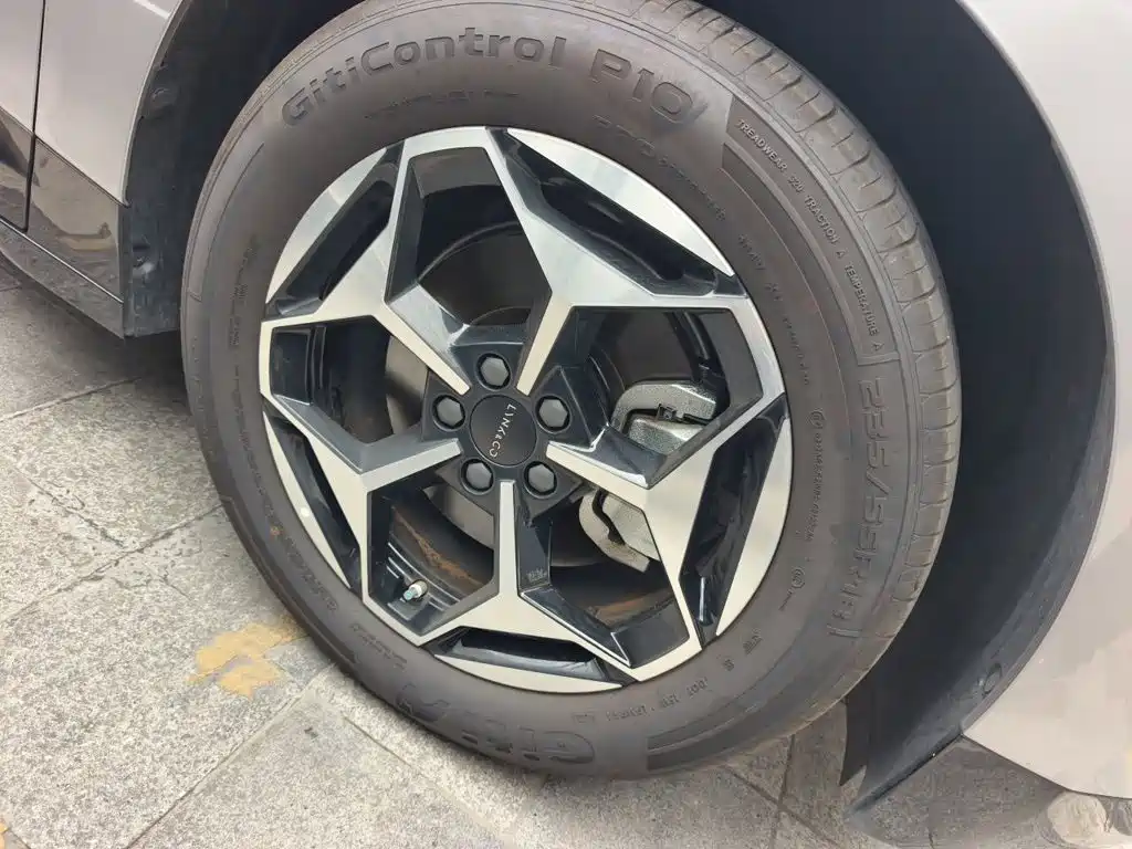 Lynk & Co Z20 2026 2025 175kW