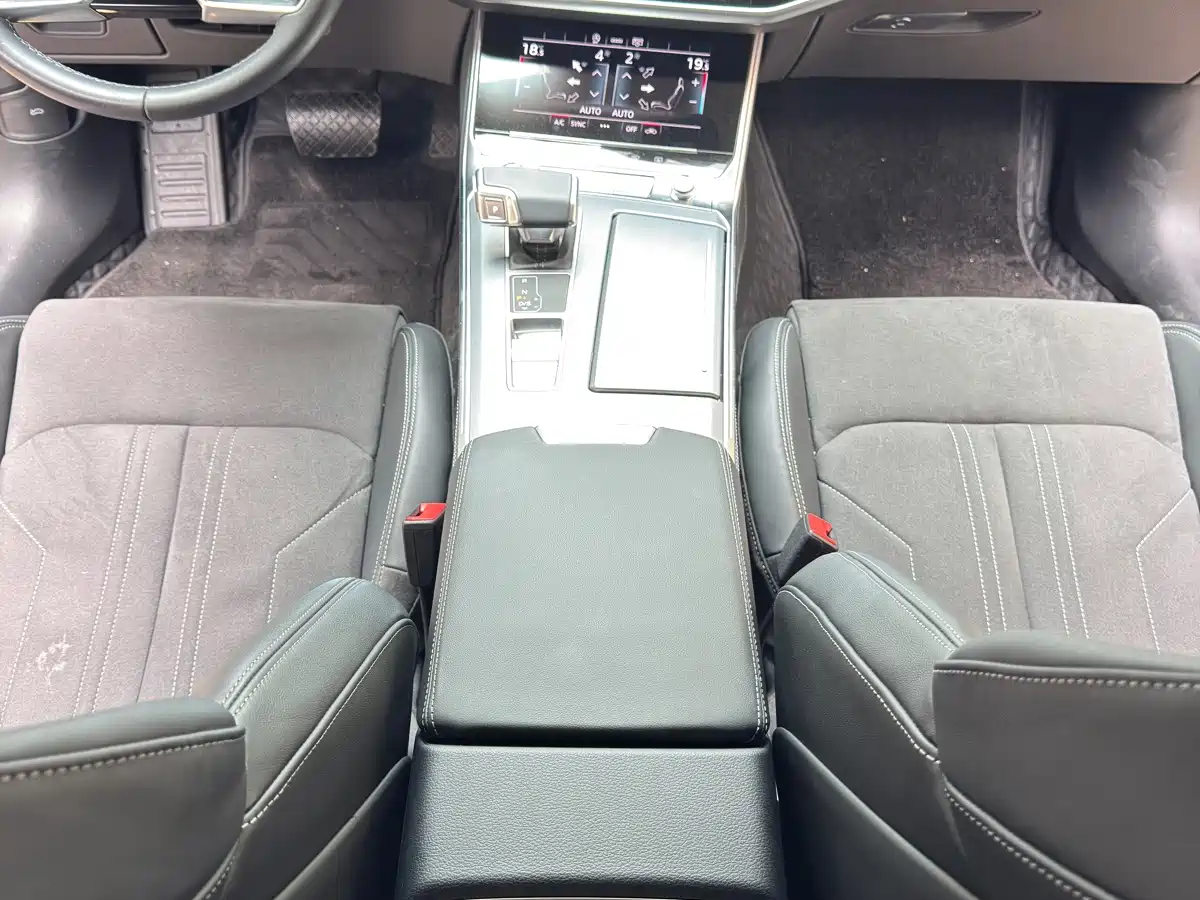Audi A7L 2025 2024 45 TFSI Luxury
