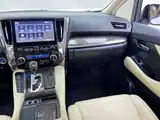 Фото 12 - Toyota Vellfire
