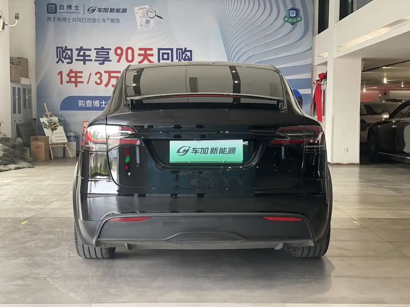 TESLA MODEL X