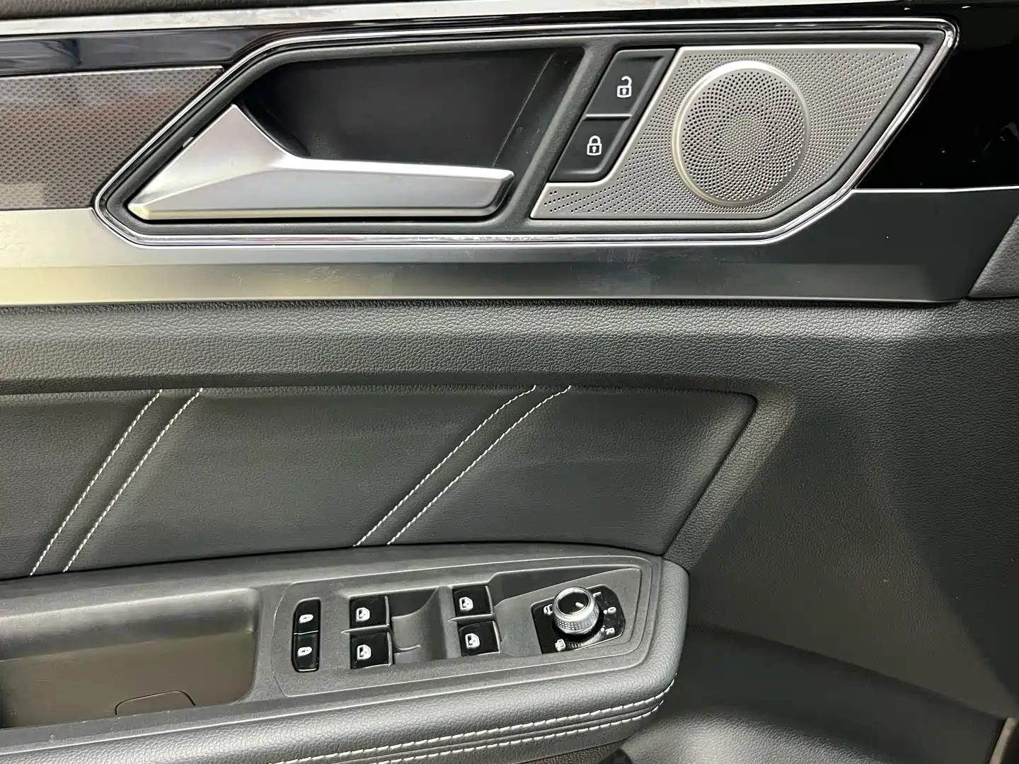 Фото 23 - Volkswagen Teramont