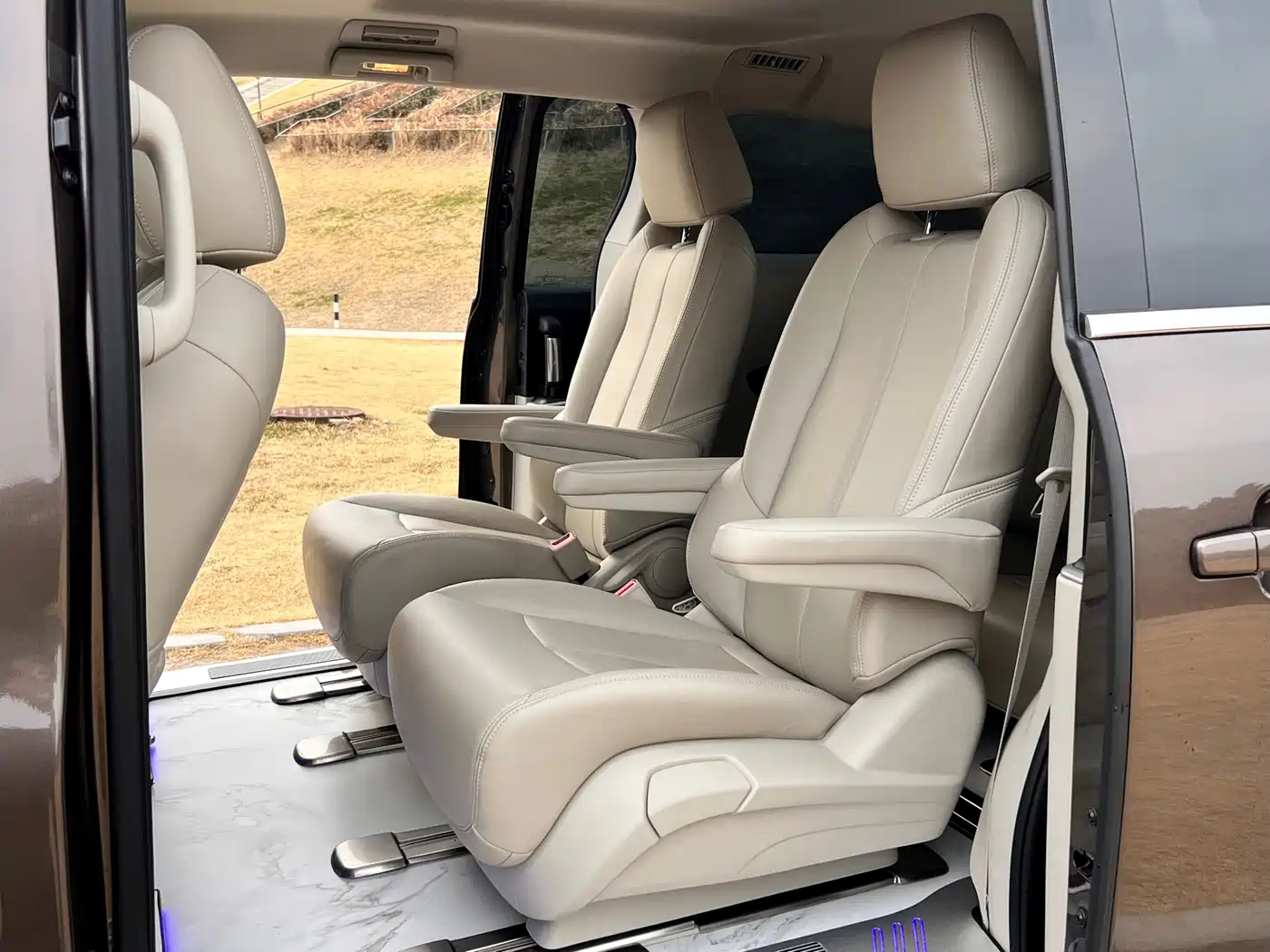 Buick GL8 2023 Model Land Business Class Comfort фото 9