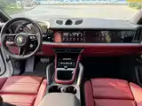 Photo 10 - Porsche Cayenne