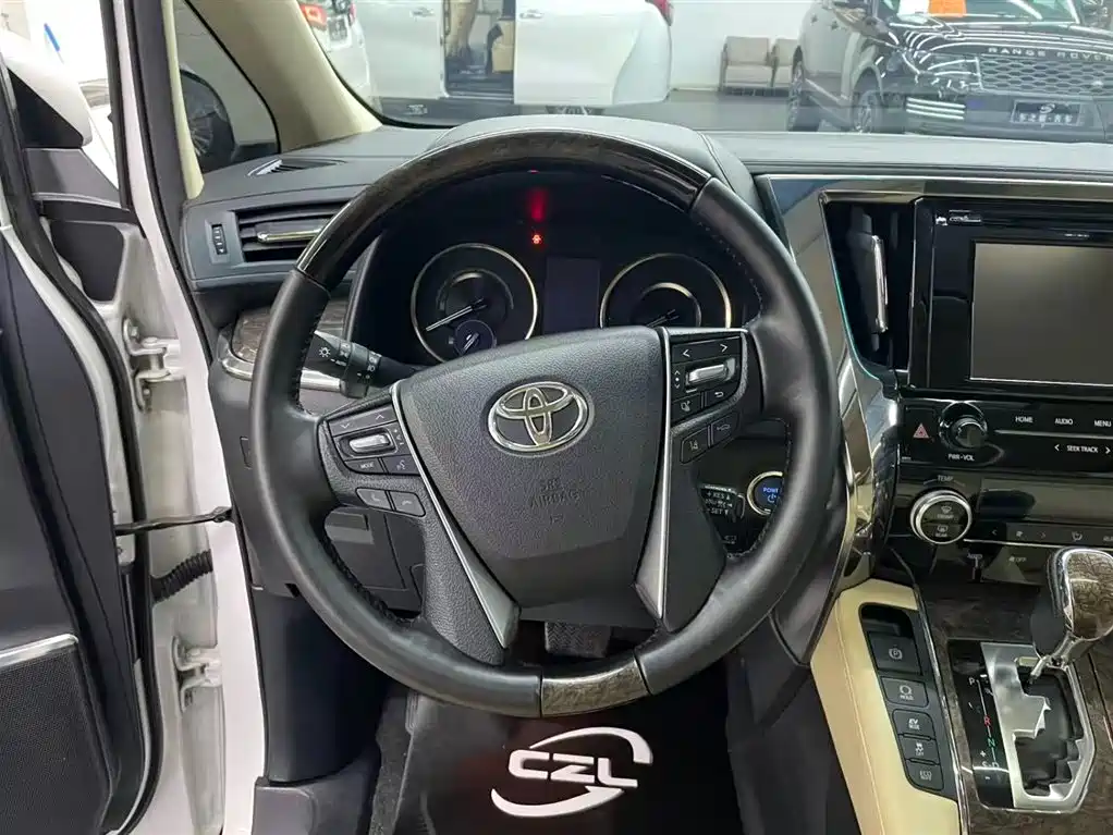 Toyota Vellfire 2019 Hybrid 2.5L HV Premium Edition фото 10