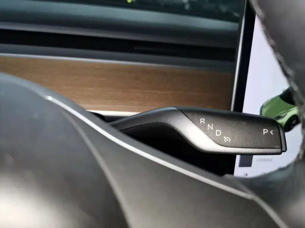 Tesla Model 3 (Import) 2019 2019 Long Range RWD Version