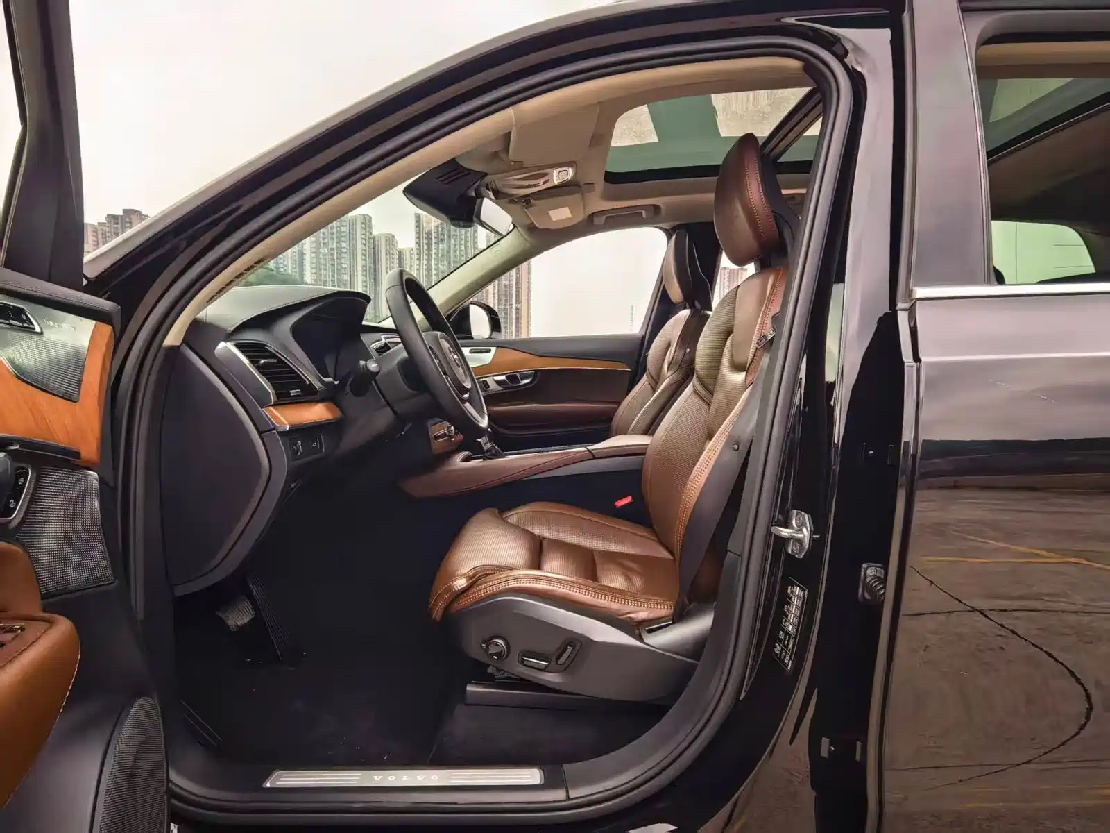 Photo 14 - Volvo XC90