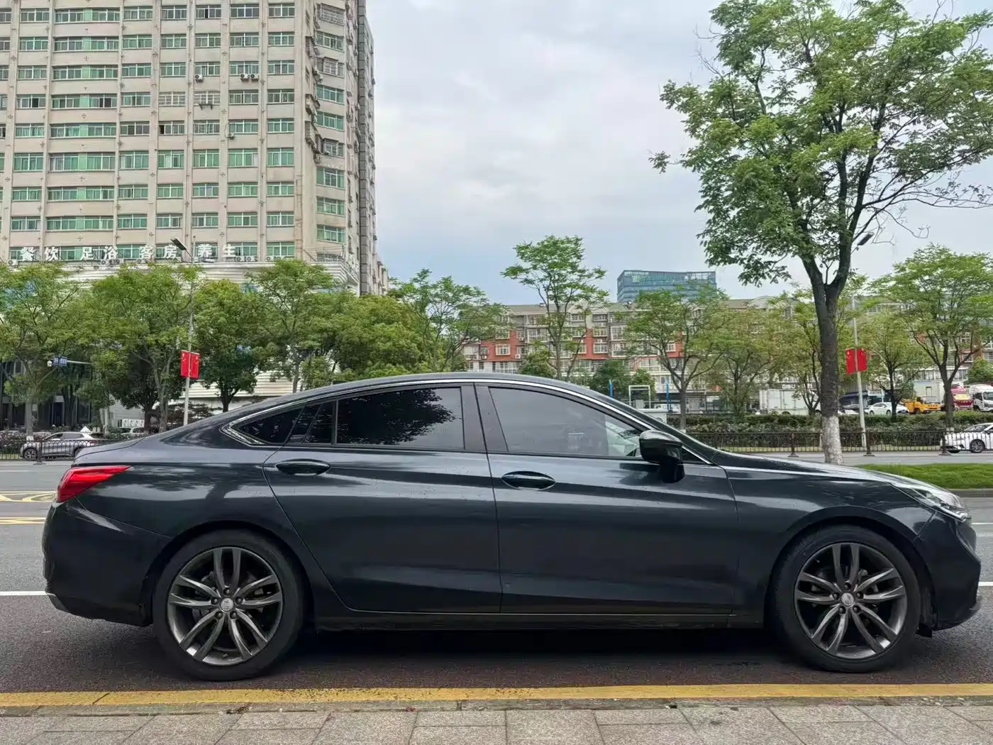 Hongqi H5 2019 30TD Smart Connect Rhythm Edition фото 7
