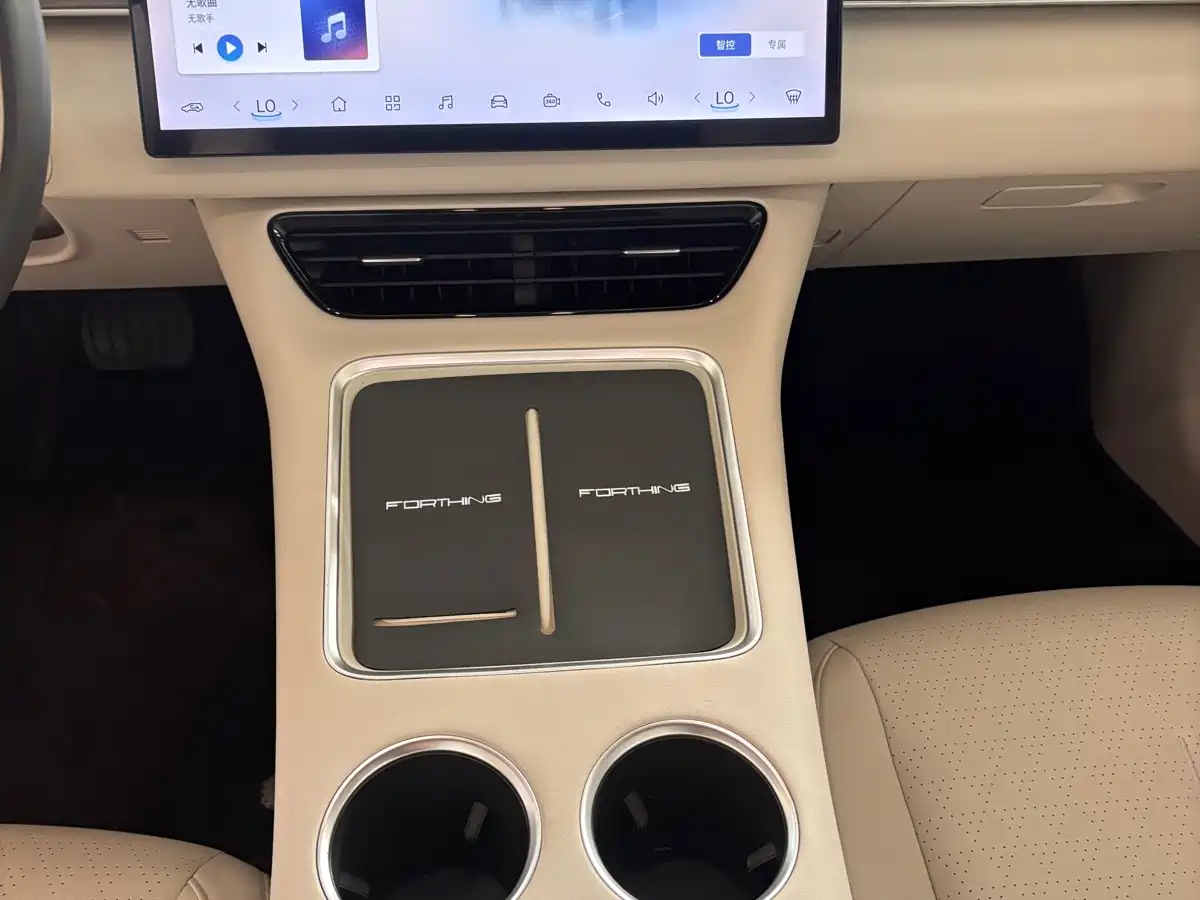 Dongfeng Fengxing Stellar S7 2024 2024 555 Luxury Edition