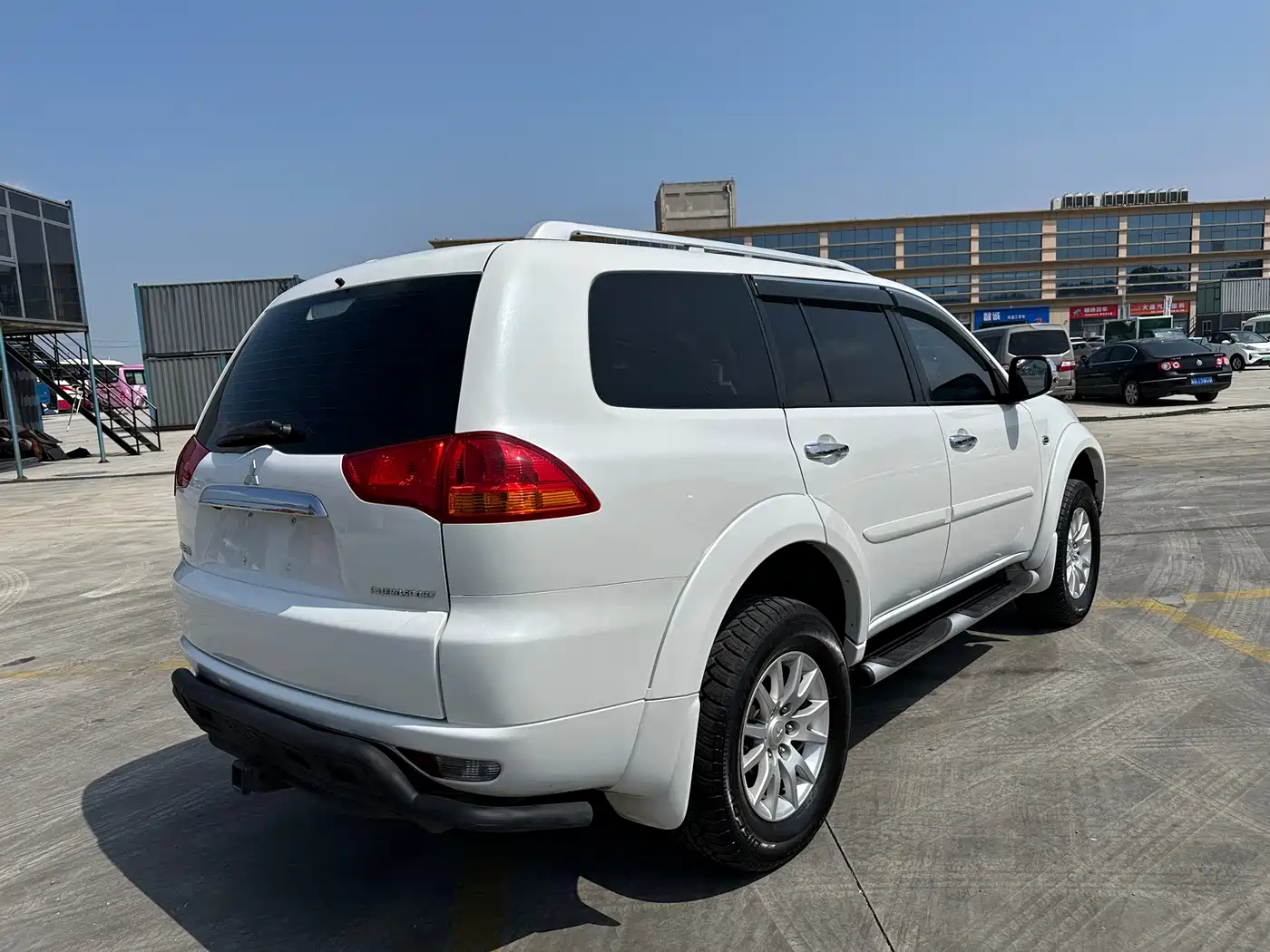 2017 Mitsubishi Pajero Sport