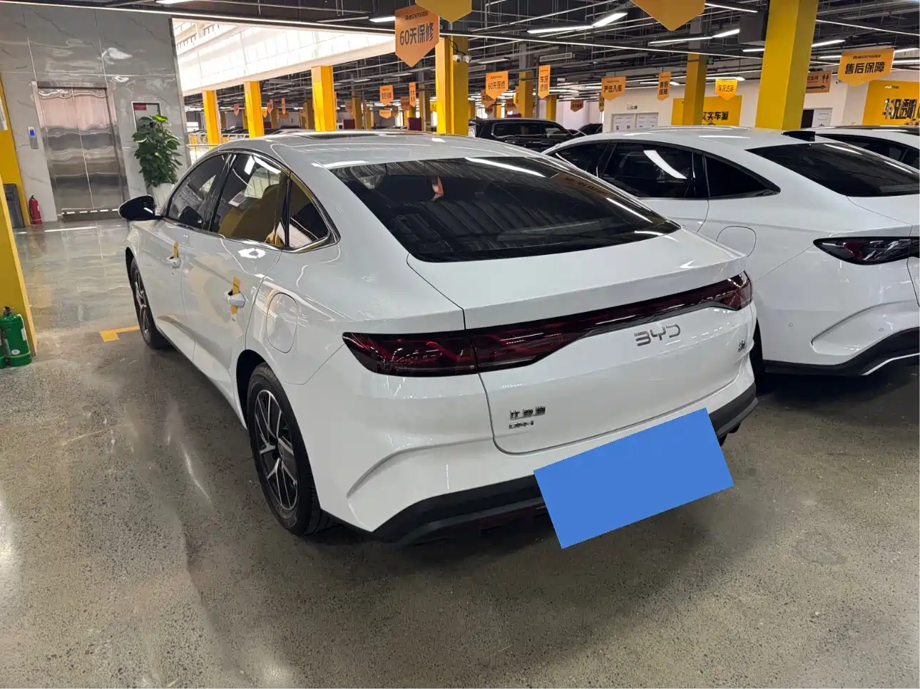 BYD Qin L 2024 DM-i 120KM Leading фото 4