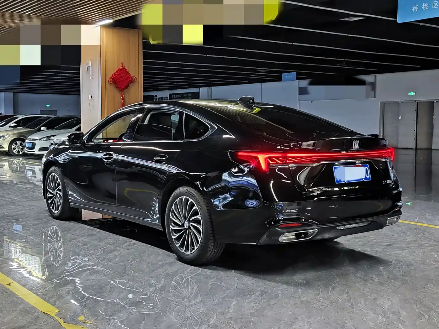 Buick LaCrosse 2026 Model 28T Platinum Edition фото 5