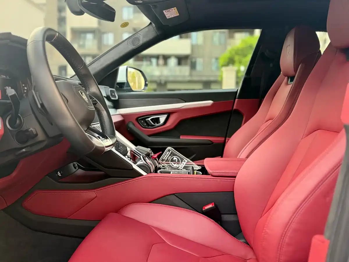Lamborghini Urus 2021 4.0T V8 фото 4