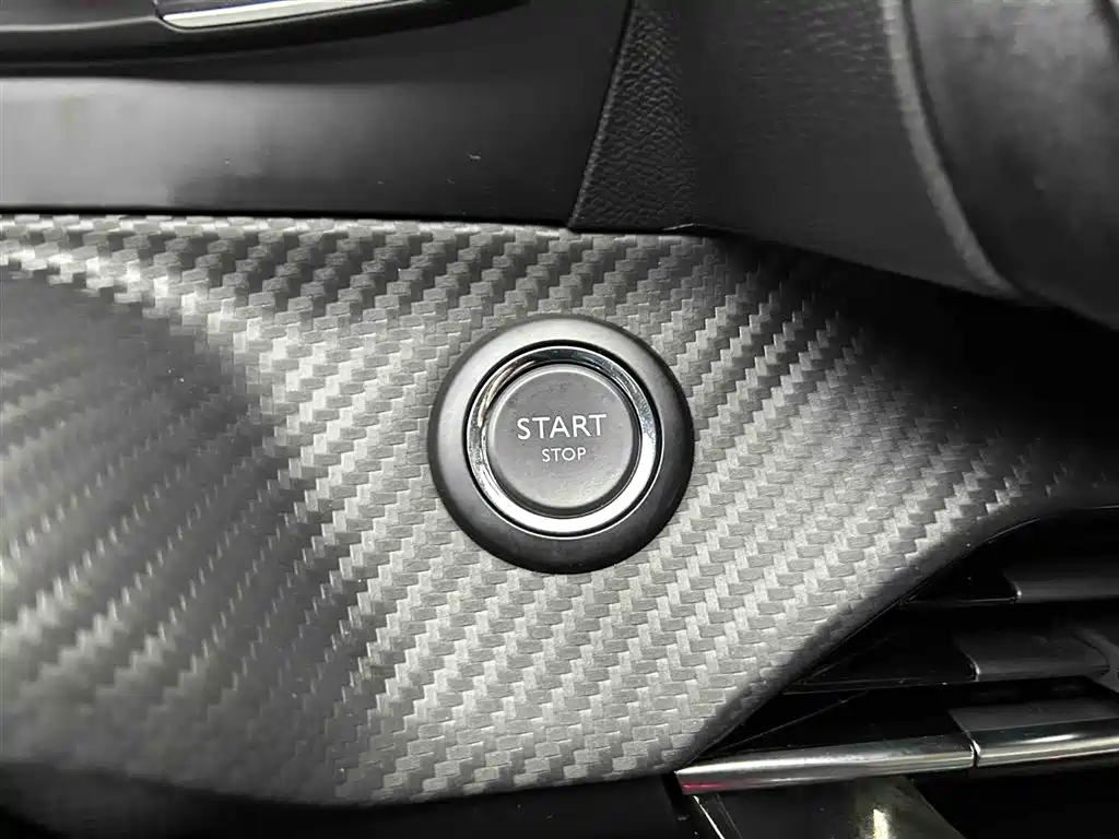 Peugeot 2008 2022 230THP THE ONE фото 4