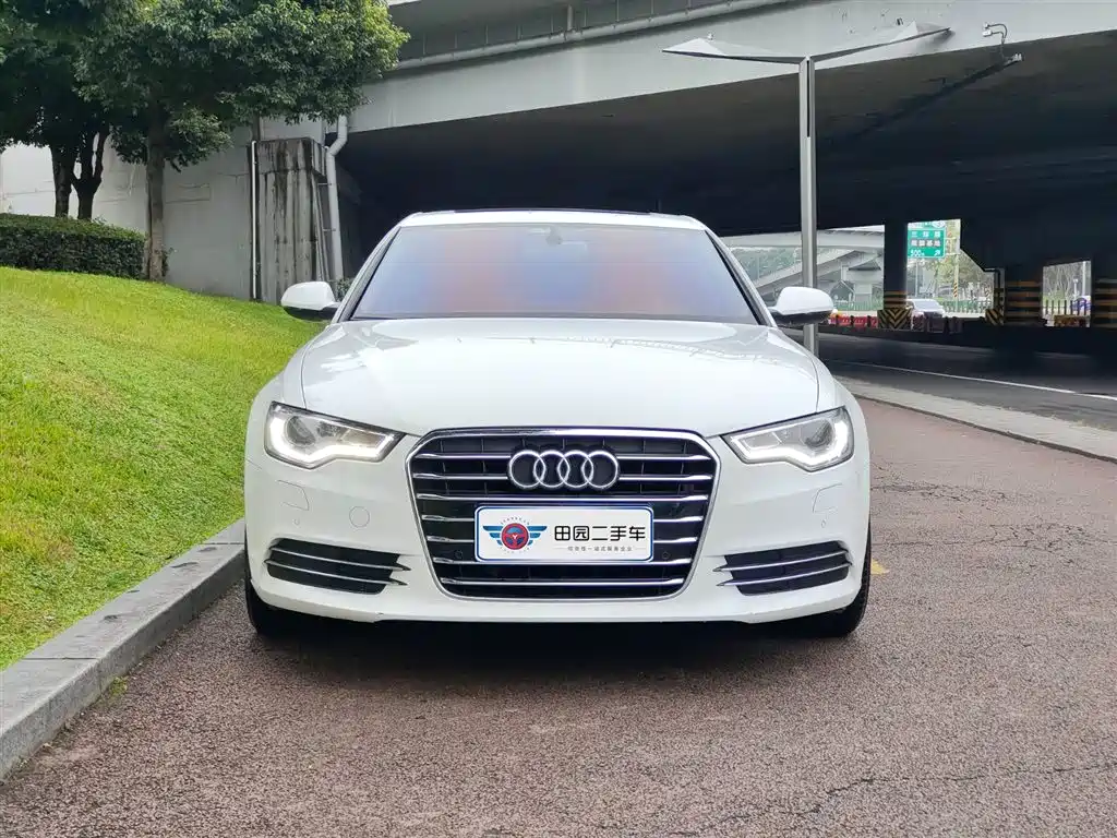 Audi A6L 2014 30 FSI Technology фото 2
