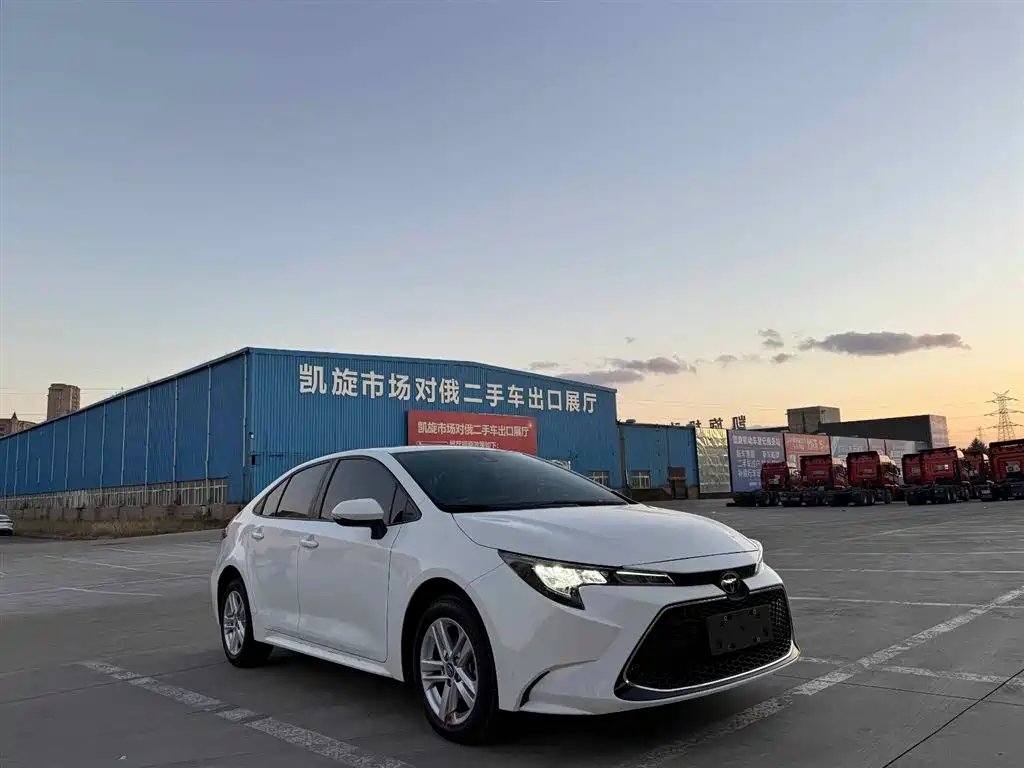 Toyota Levin 2022 185T CVT Luxury Edition фото 7