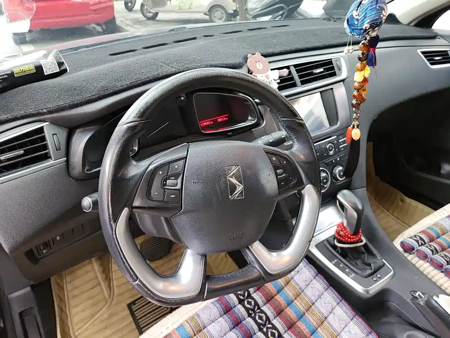 DS 5LS 2015 2015 1.6T Style THP160