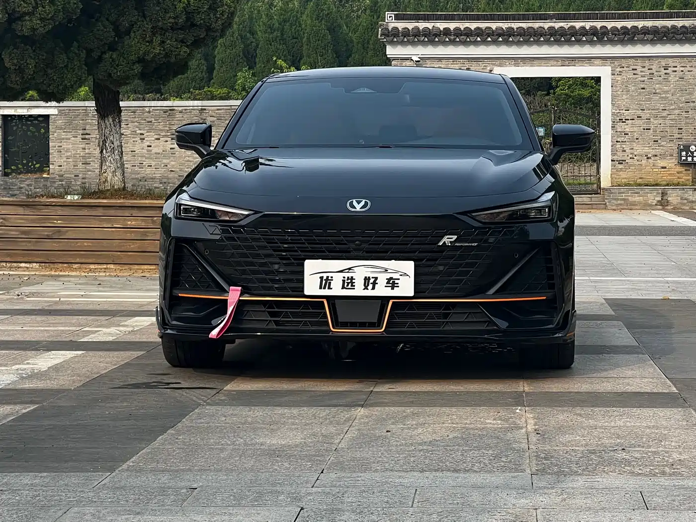 Фото 2 - Changan UNI-V