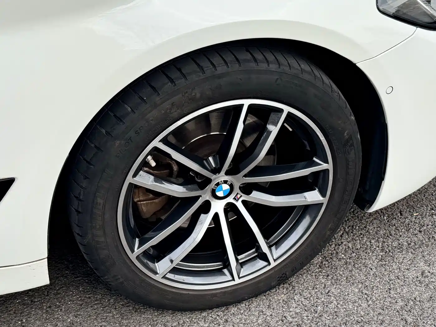BMW 5 Series (Import) 2021 525i M Sport Package фото 17