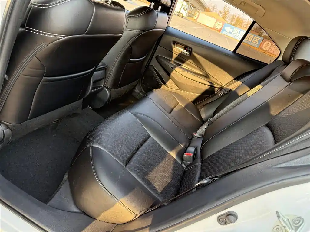 Toyota Corolla 2021 1.2T S-CVT Elite PLUS Edition фото 16