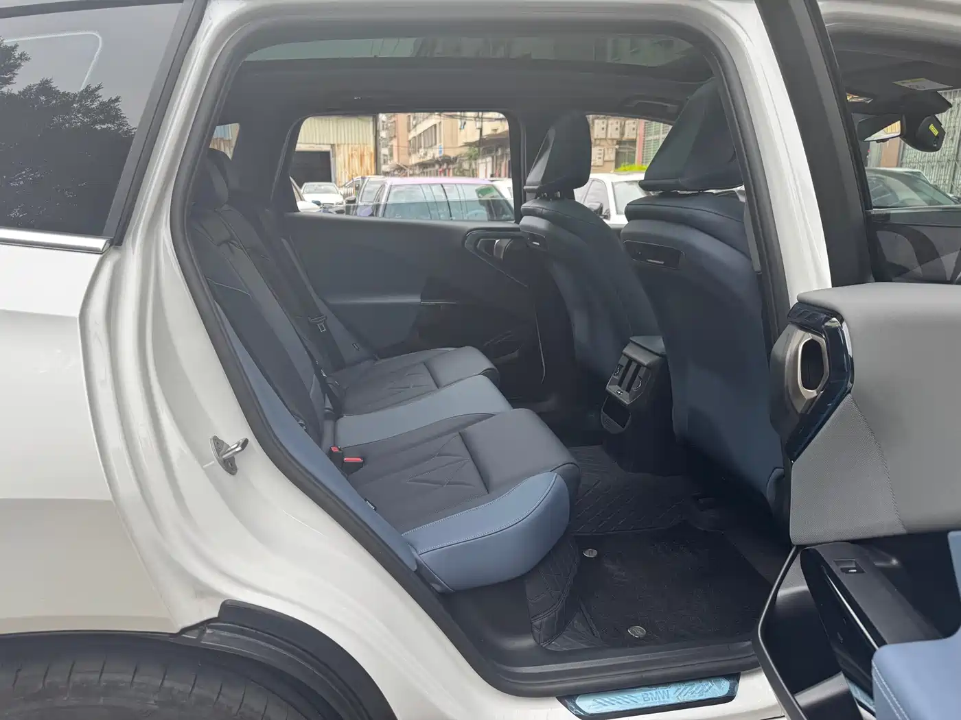 BMW X3 2025 xDrive25L Luxury Package фото 12