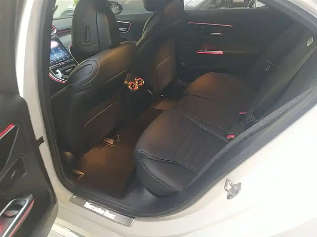 Mercedes-Benz C-Class 2024 Facelift C 260 L Sport фото 17