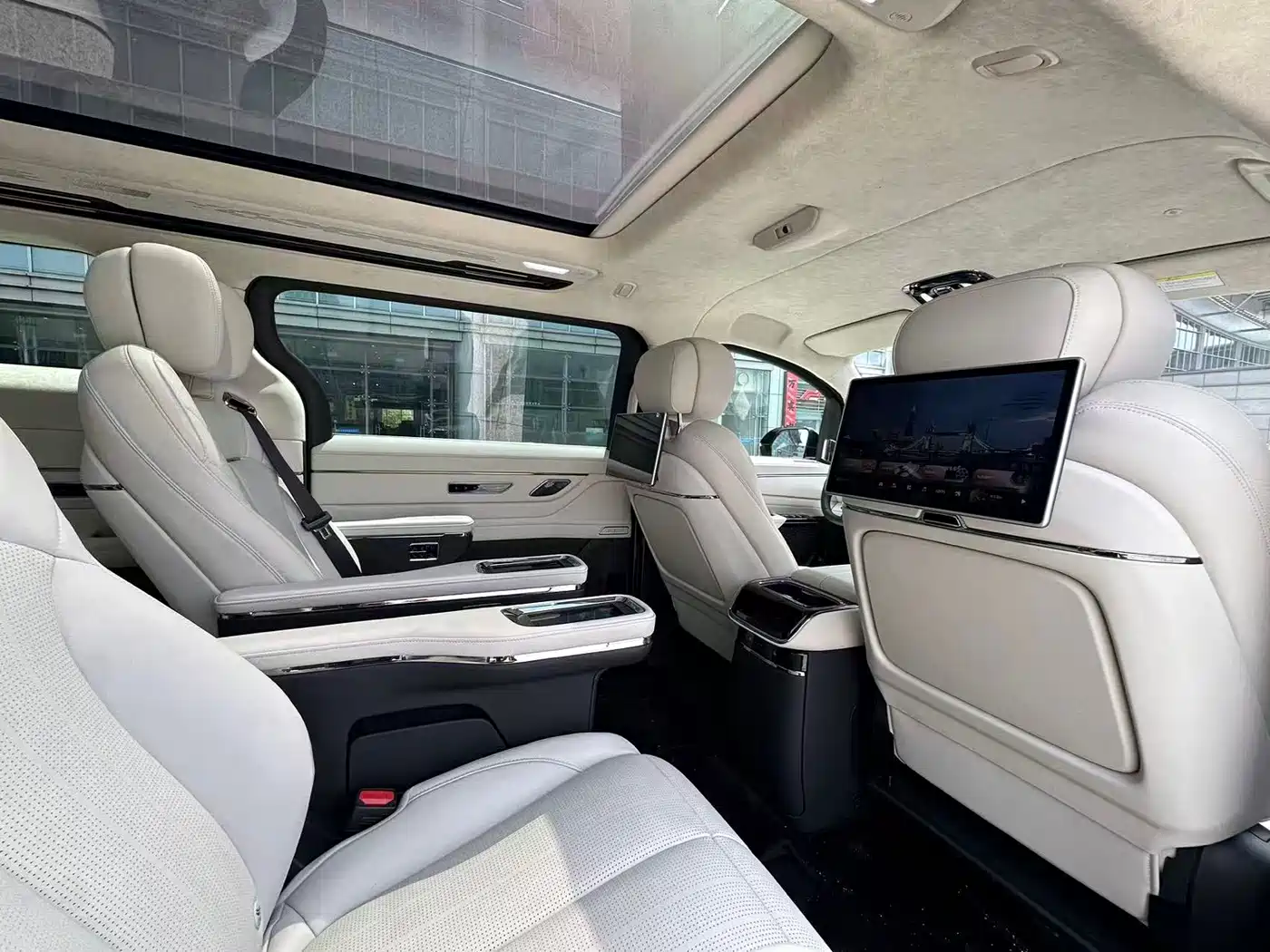 GEELY GALAXY WING TRUE L380