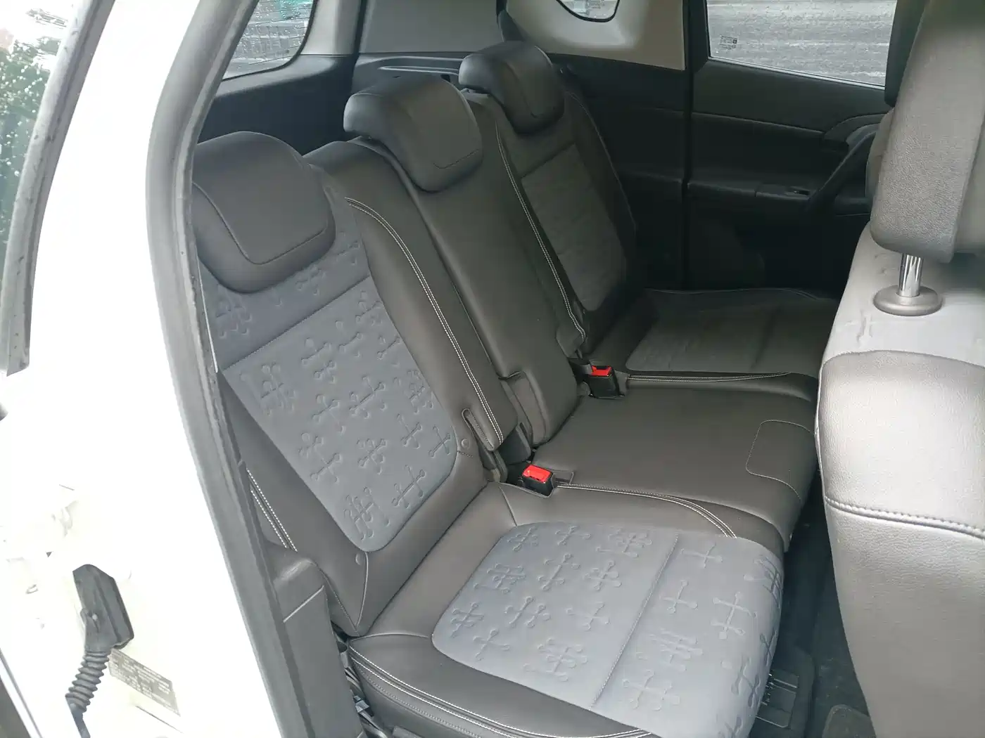 Opel Mairaina 2014 2013 1.4T Luxury