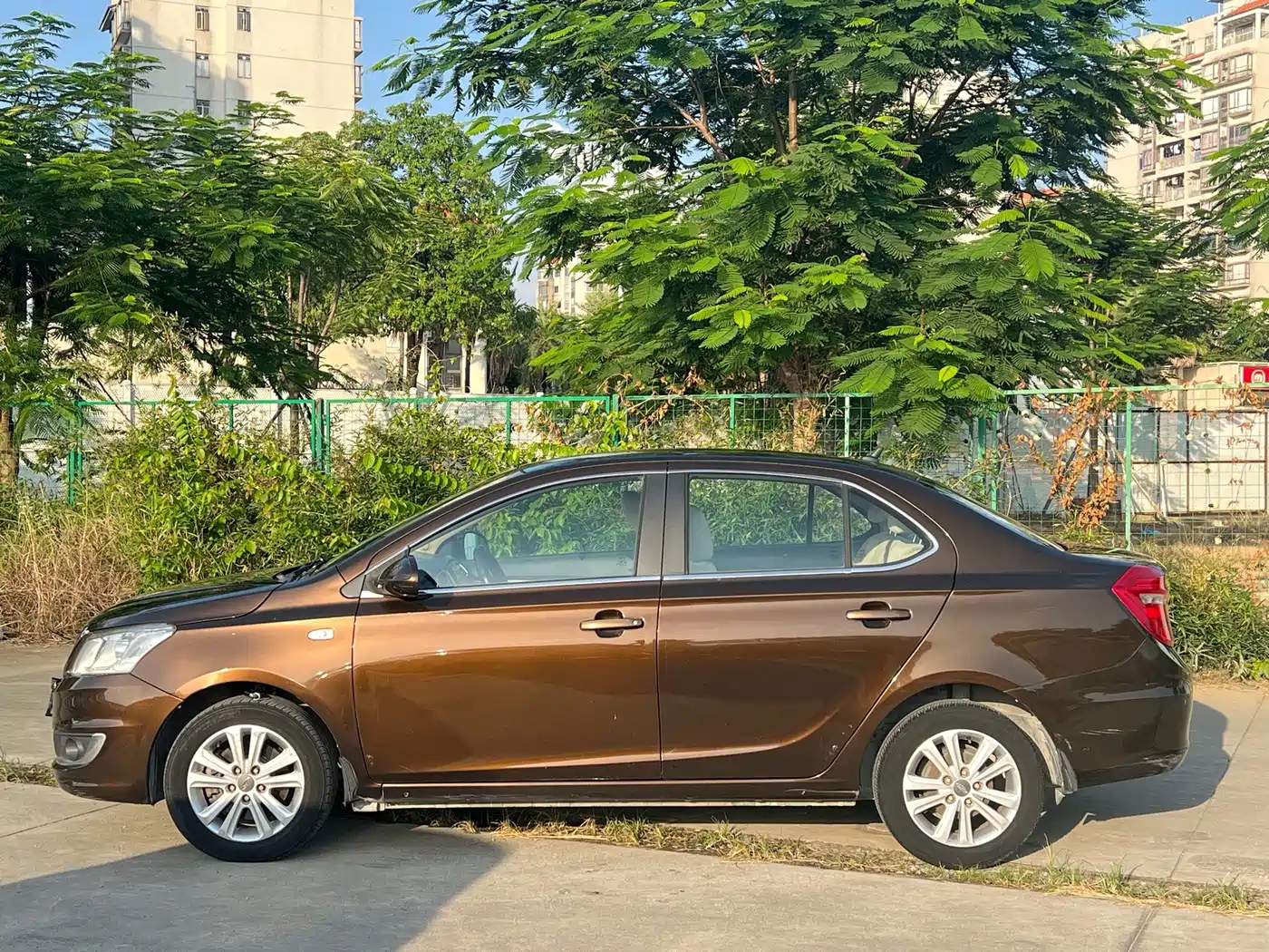Chery E3 2015 2015 1.5L Manual Fashion Style