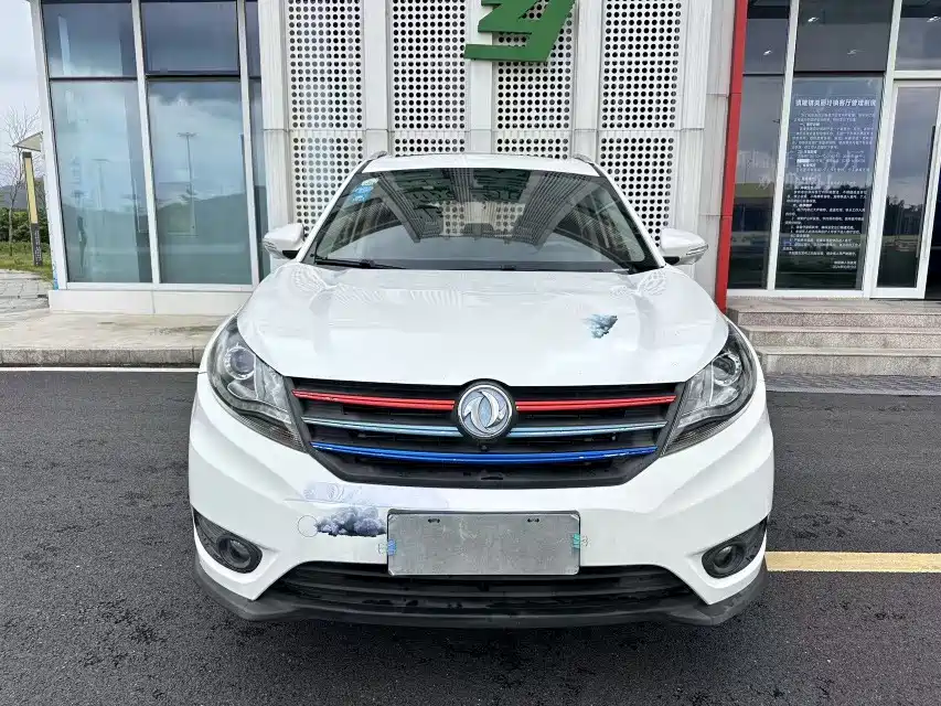 Dongfeng Fengguang Fengguang 580 2018 2017 1.5T CVT Comfort Version