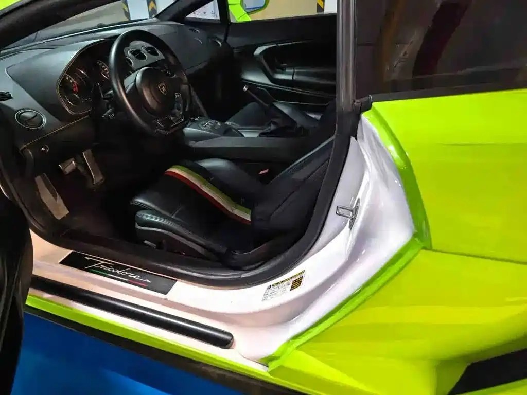 Фото 4 - Lamborghini Gallardo